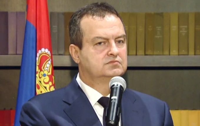 Dačić smatra da uopšte nije bio nepristojan prema onim albanskim pičketinama i govnaru od austrijskog kancelara Dacic-680x430